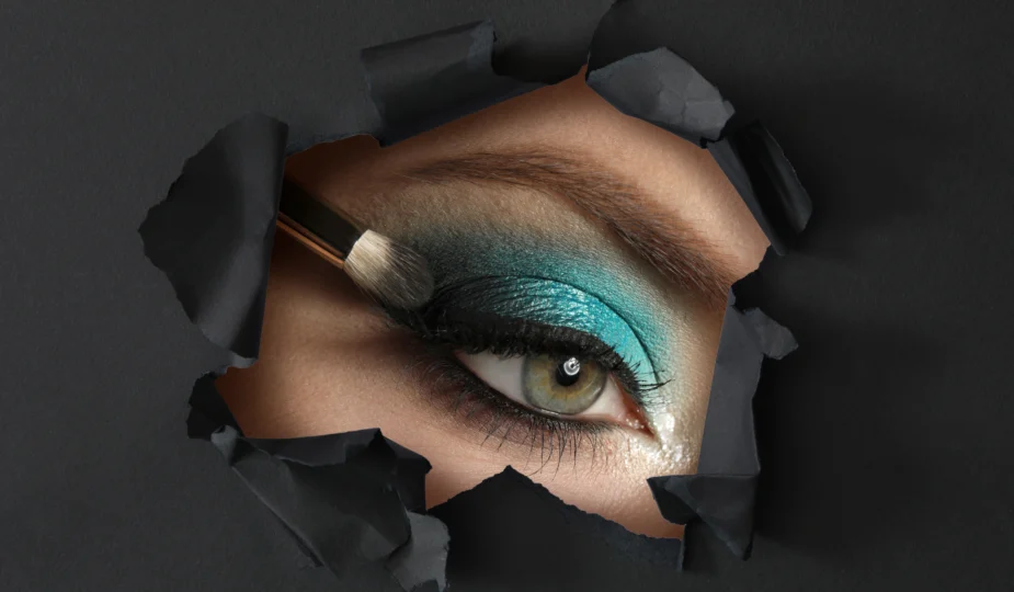 Glam Smokey Eye Makeup Made Easy