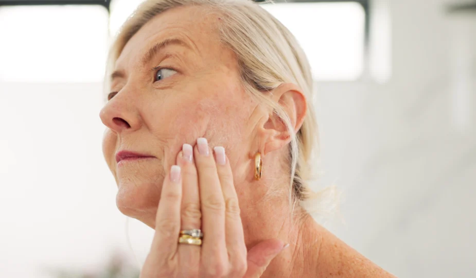 Best Bronzer for Mature Skin: Glow Without Settling Into Fine Lines